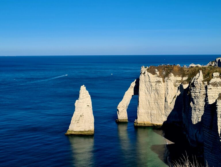 A Guide to the Best Things to Do in Étretat, France (with hidden gems)